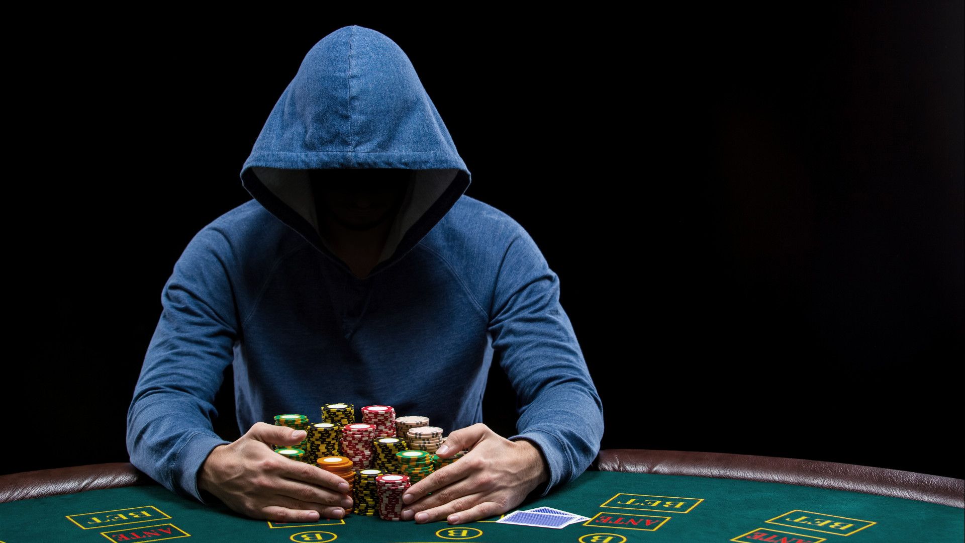 Full(er) House: Exposing high-end poker cheating devices